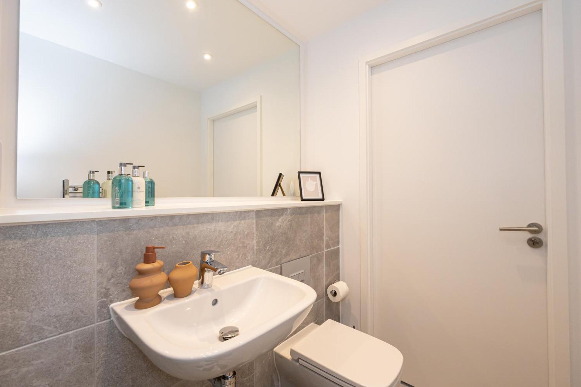 Appartamento Pet Friendly 2Br Near Station By Asquare Letting Manchester Esterno foto