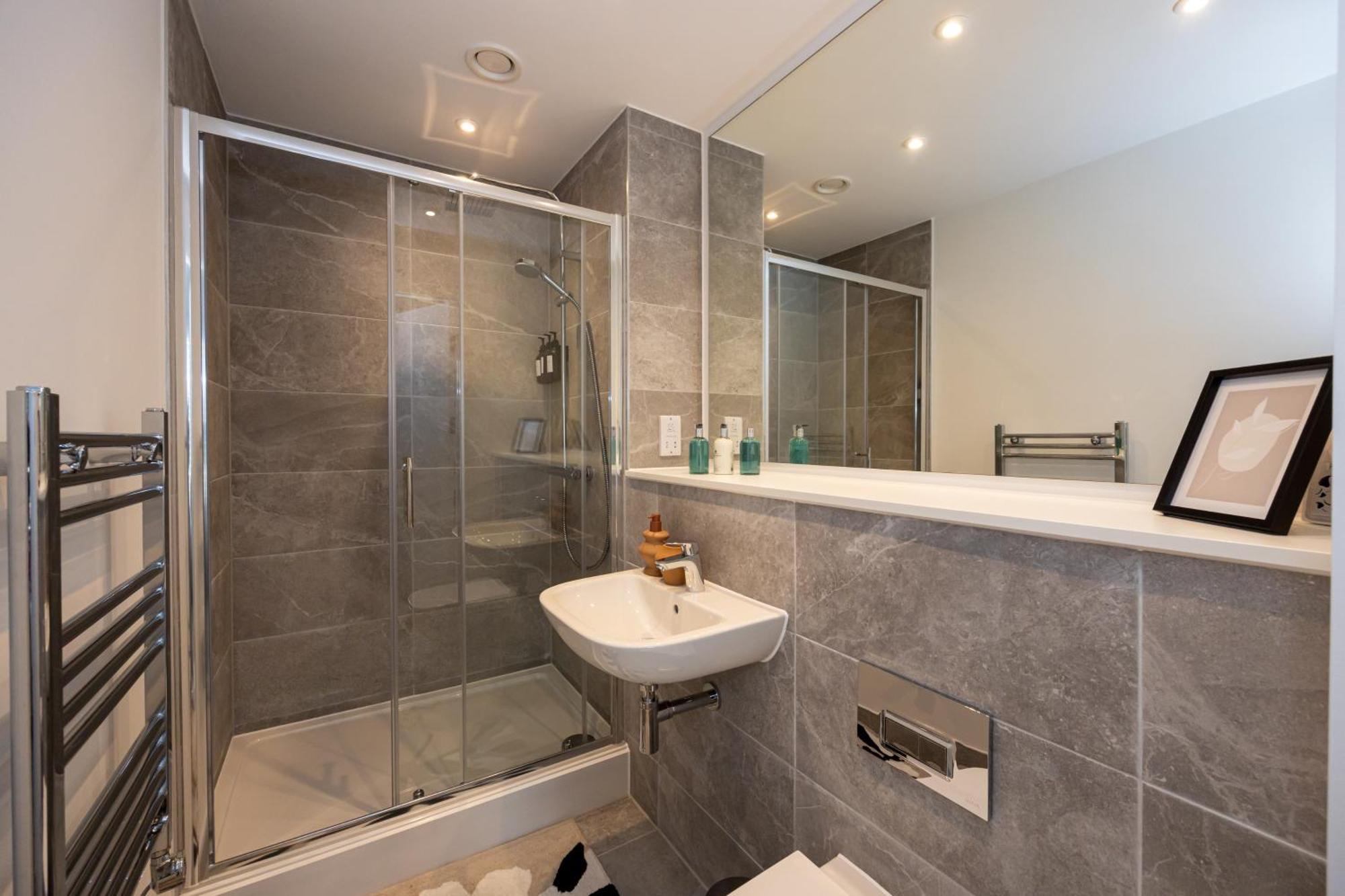 Appartamento Pet Friendly 2Br Near Station By Asquare Letting Manchester Esterno foto